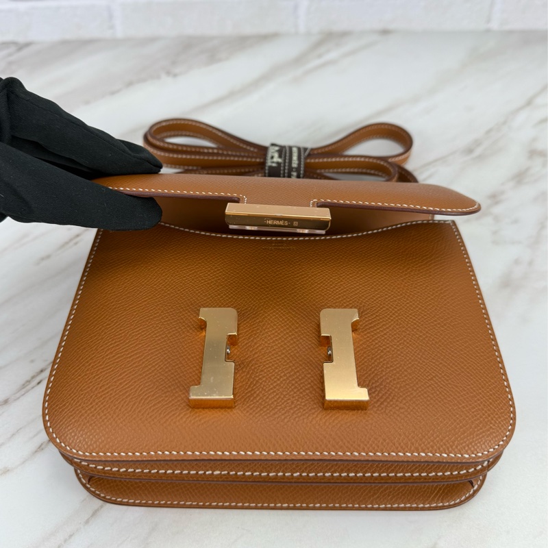 Mini Constance 康康37 gold  金棕金釦 新款 附小鏡子 康康19-18