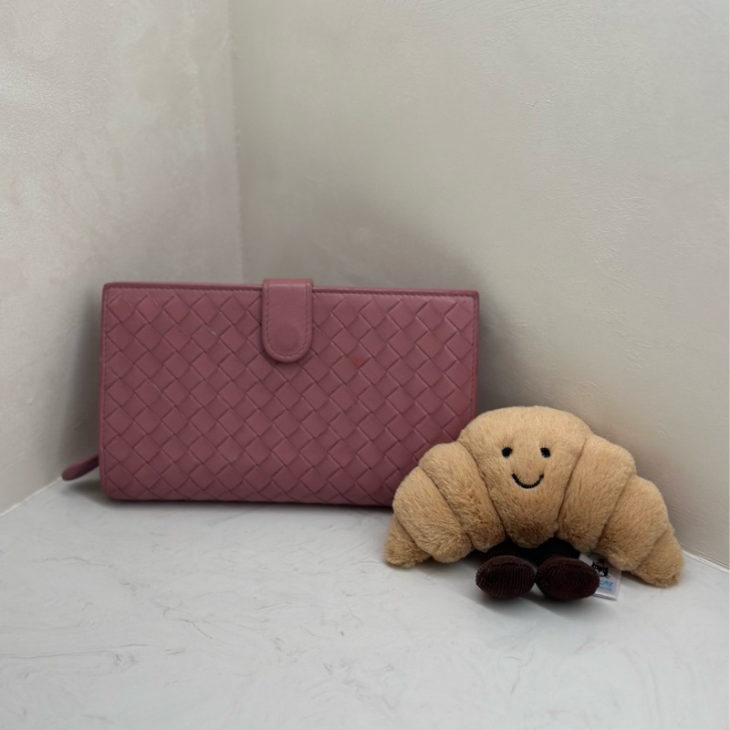 BOTTEGA VENETA 經典中夾 溫柔浪漫粉紫色-7