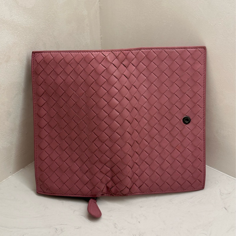 BOTTEGA VENETA 經典中夾 溫柔浪漫粉紫色-9