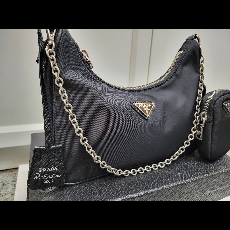＜日本購入＞Prada 三合一 Prada Re-Edition 2005 再生尼龍銀扣肩背兩用袋-17