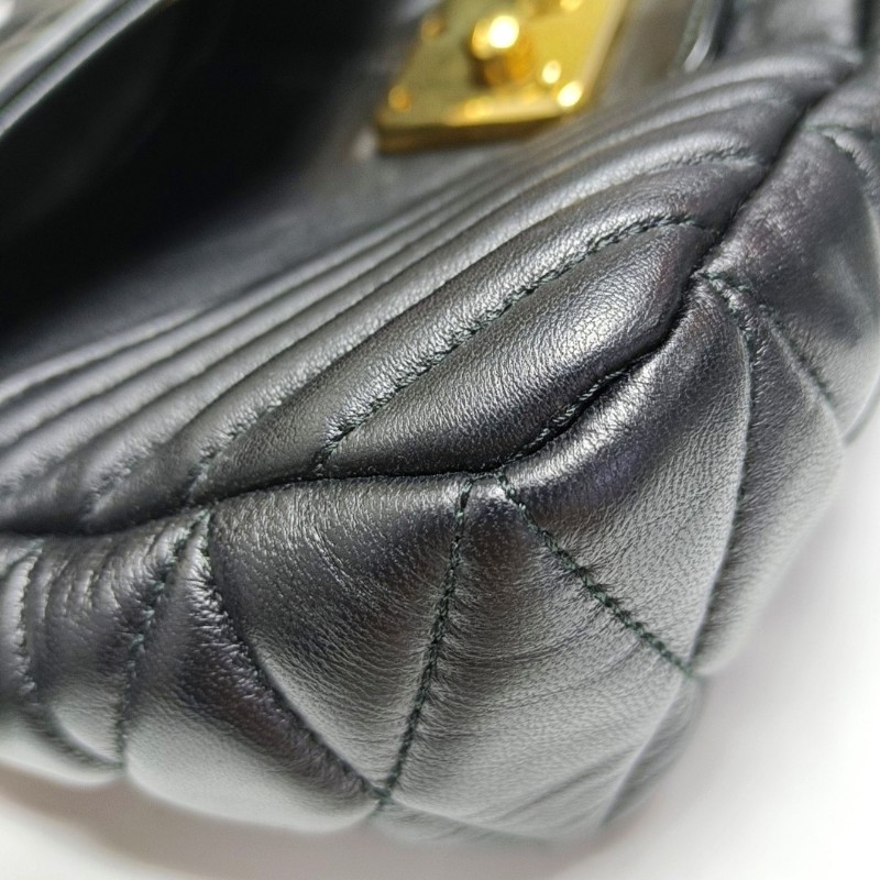 Miu Miu Miu Confidential 黑色羊皮絎縫斜挎包單肩包手提包 金色五金-13