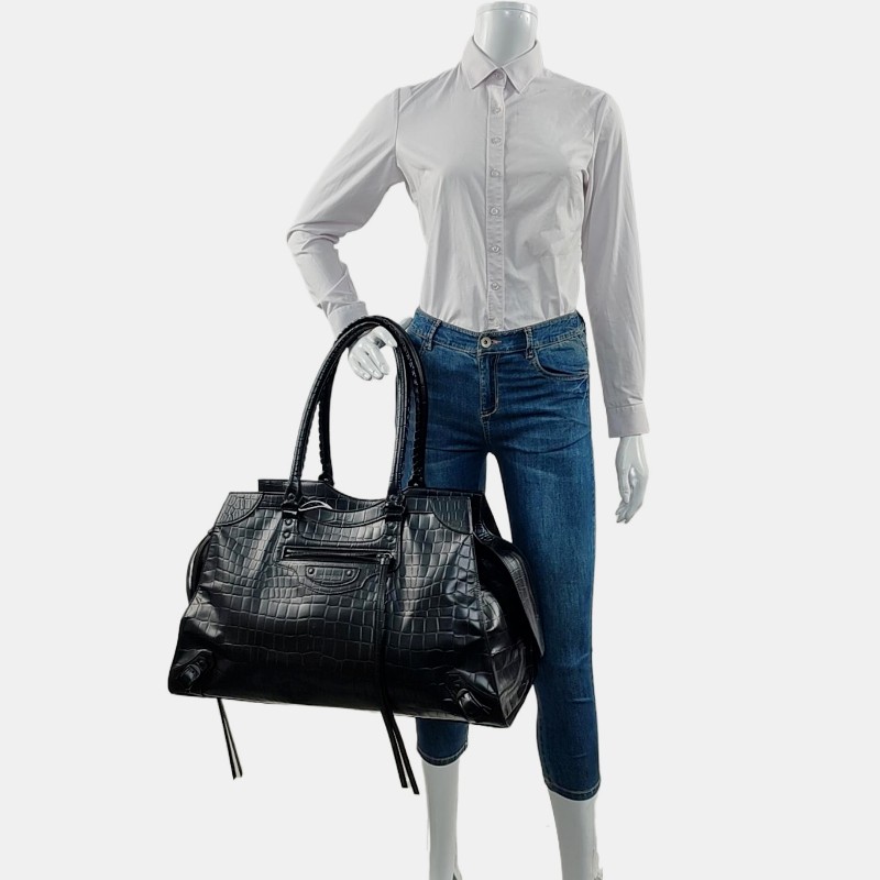 BALENCIAGA Neo Classic 黑色牛皮壓紋鱷魚紋手提包-1