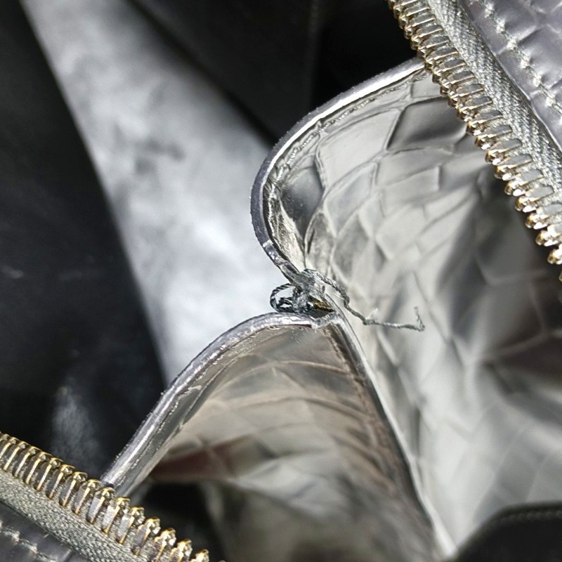 BALENCIAGA Neo Classic 黑色牛皮壓紋鱷魚紋手提包-9