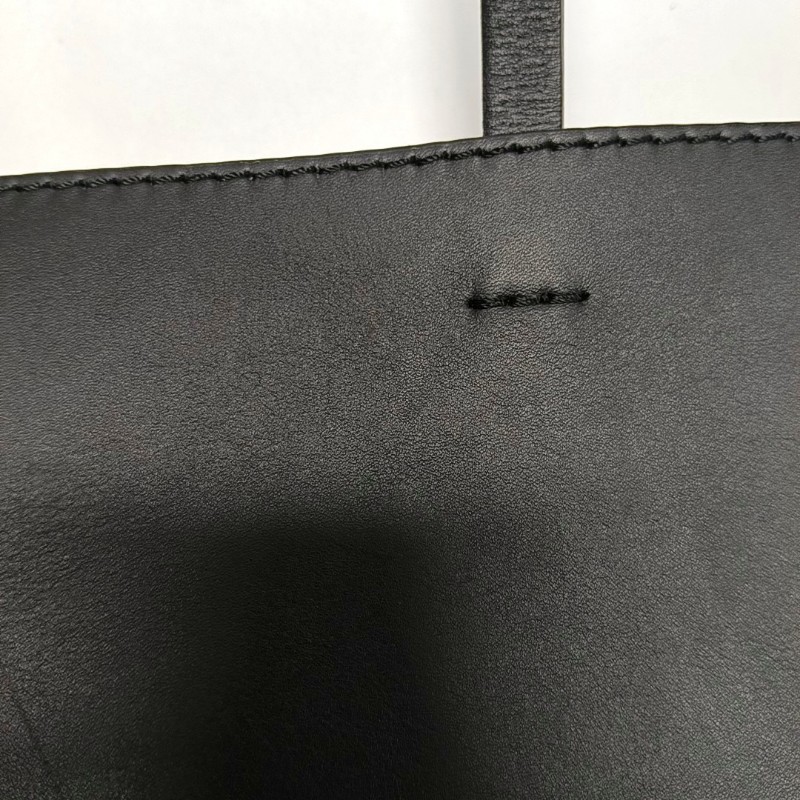 BURBERRY The Bucket 黑色牛皮單肩包手提包 金色五金 子袋 可拆卸肩帶-10