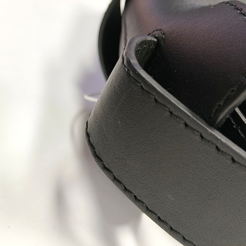 BURBERRY The Bucket 黑色牛皮單肩包手提包 金色五金 子袋 可拆卸肩帶-19