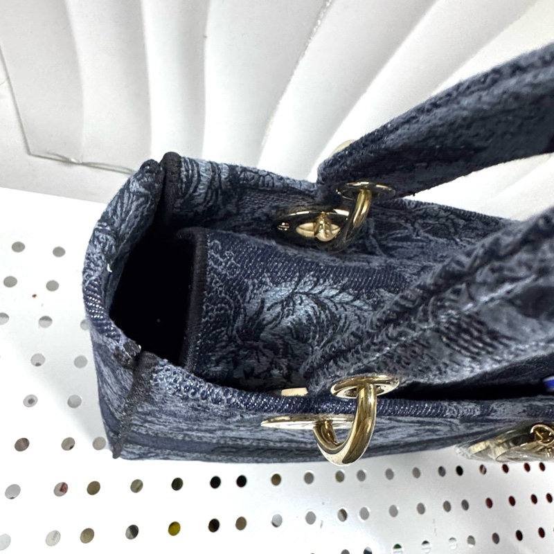 Christian Dior 迪奧戴妃Lady D-Lite刺繡中號-6