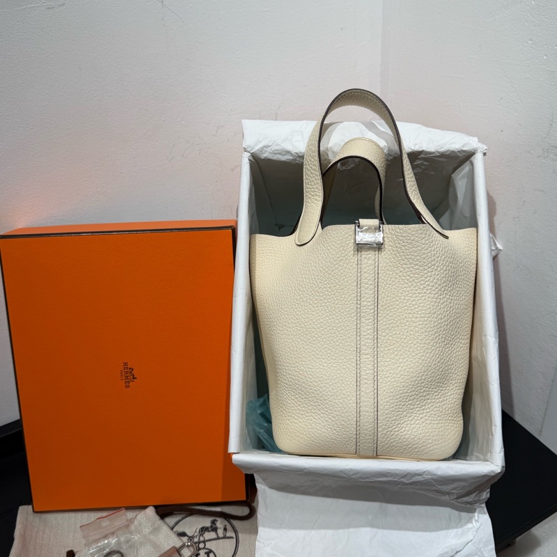 全新大全配🈶️22年購證❤️ 愛馬仕 #奶油白 #銀扣 #菜籃子18 #picotin-8