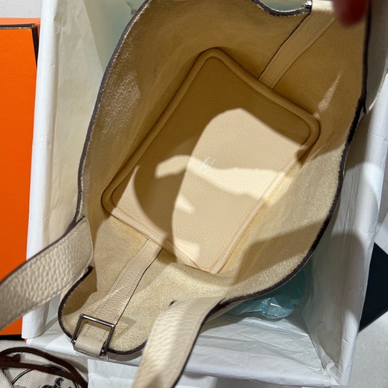 全新大全配🈶️22年購證❤️ 愛馬仕 #奶油白 #銀扣 #菜籃子18 #picotin-13