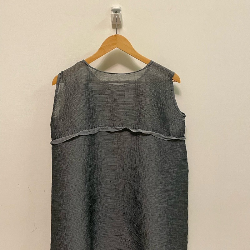 ▪️富貴選物FUGUEI▪️三宅一生ME 銀灰色 皺摺彈跳無袖上衣-8