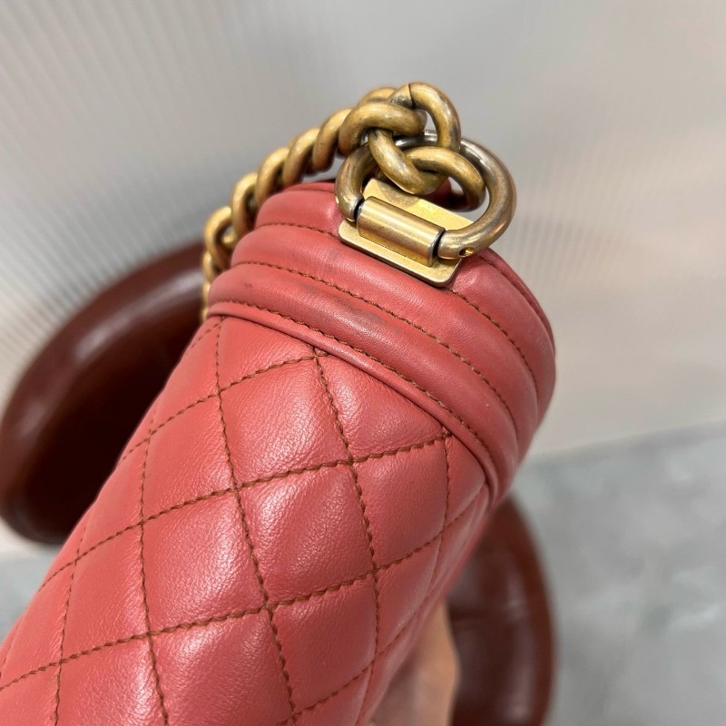 CHANEL 香奈兒 Leboy 中號 粉色金釦牛皮肩背包斜背包-5