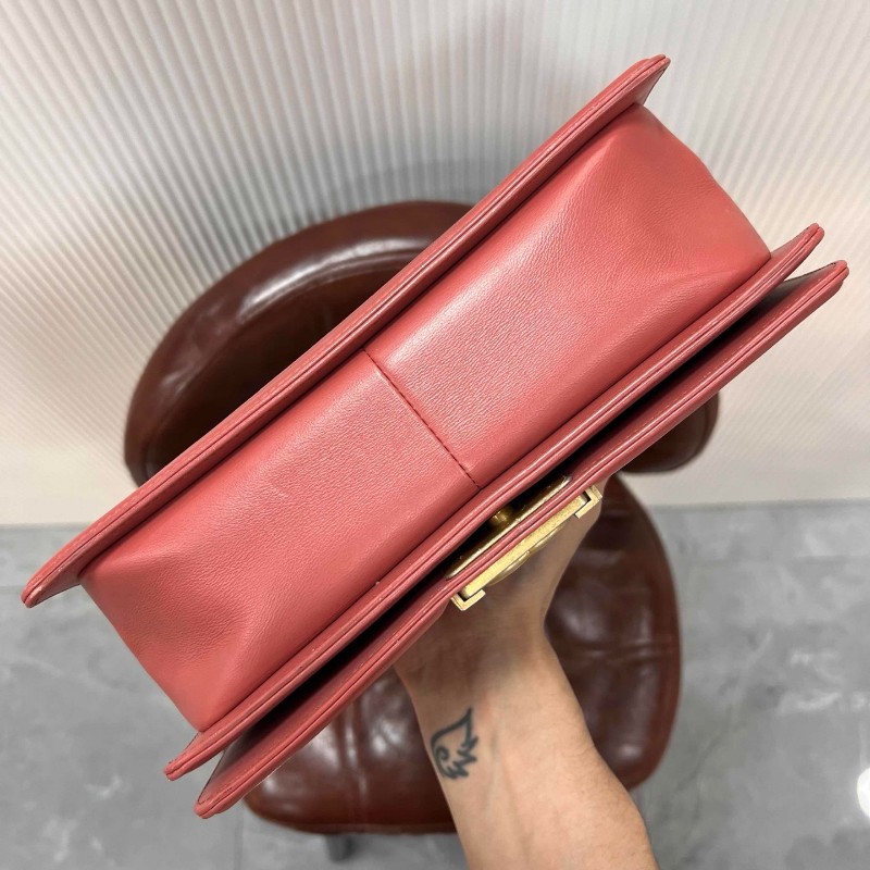 CHANEL 香奈兒 Leboy 中號 粉色金釦牛皮肩背包斜背包-7