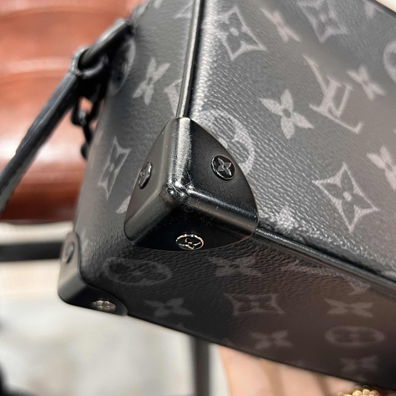 LV Soft trunk 最熱門的小號黑武士黑花軟盒子鏈條包斜背包肩背包-15