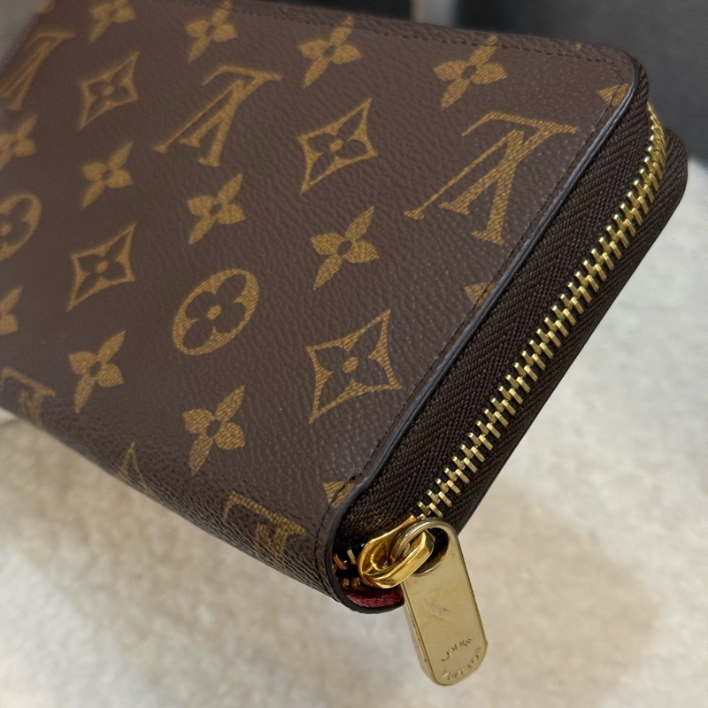 （情人節限量款 💗）Lv愛情鳥老花拉鍊長夾-7