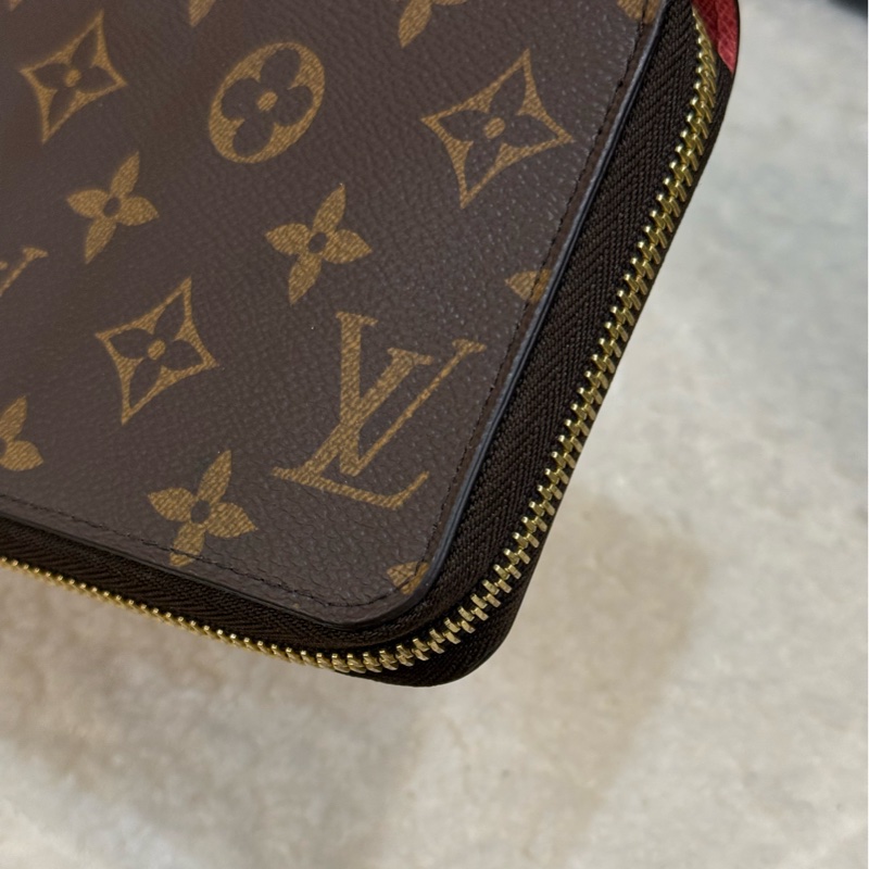 （情人節限量款 💗）Lv愛情鳥老花拉鍊長夾-9