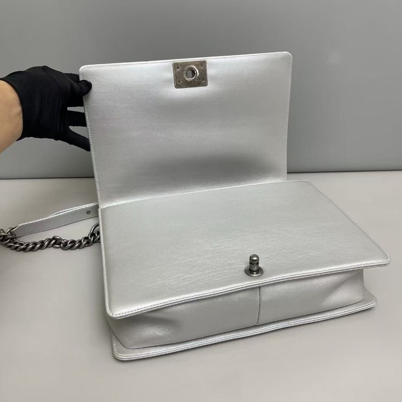 Chanel香奈兒 leboy大號 銀灰色牛皮菱格包 肩背包斜背包-3