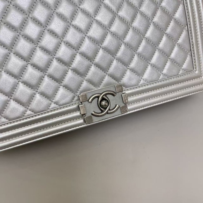 Chanel香奈兒 leboy大號 銀灰色牛皮菱格包 肩背包斜背包-4