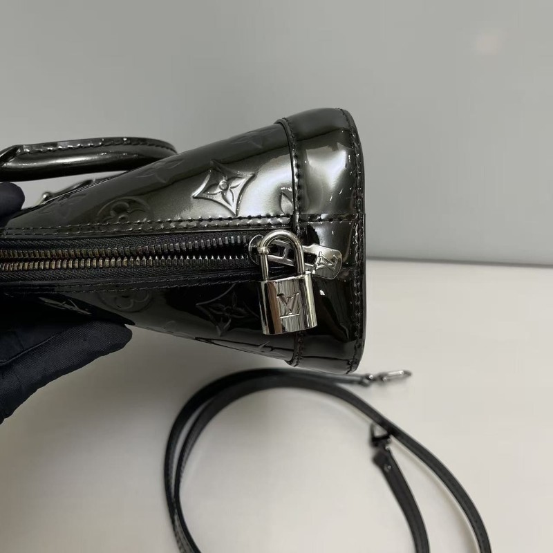 LV路易威登Alma bb黑色漆皮貝殼包手提包肩背包-7