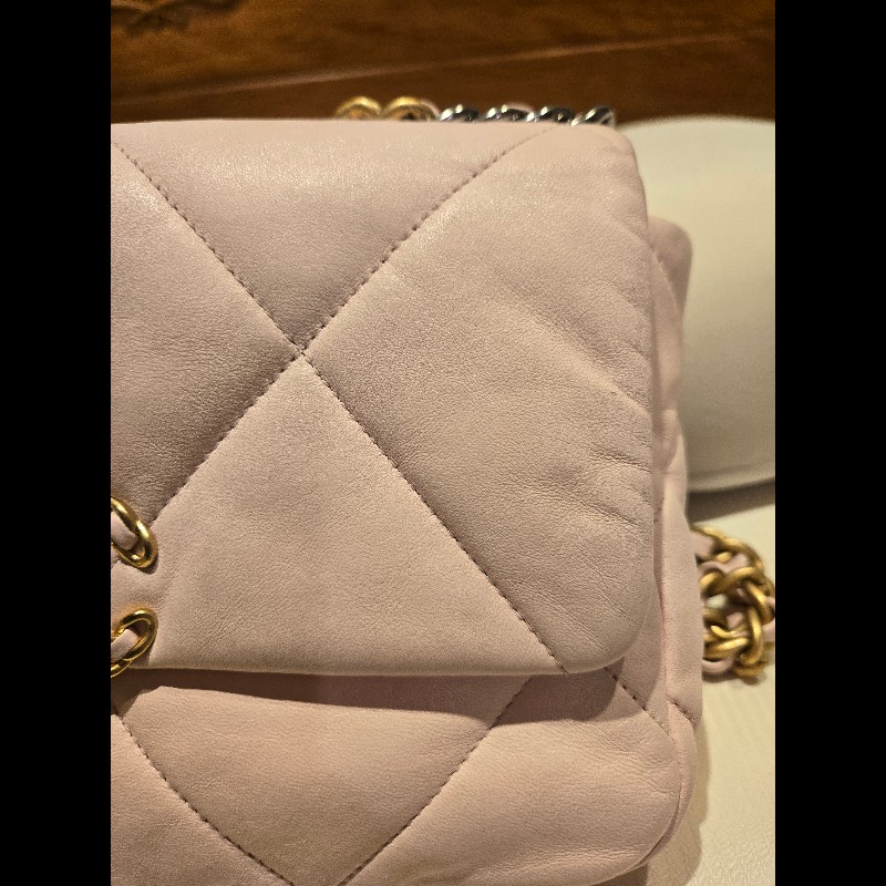 Chanel 19 口蓋包櫻花粉淺粉色26cm晶片款-11
