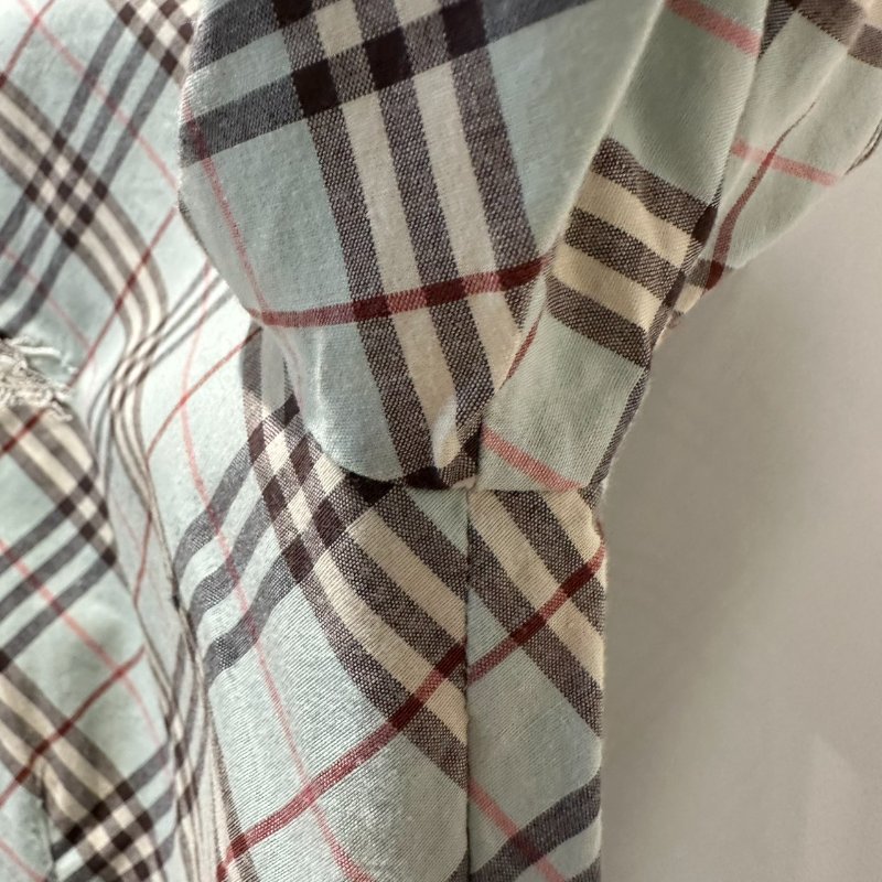 【美收精品】BURBERRY 紅綠色格紋襯衫 4-170【隔月月中將轉賣至日本 上架期限30天】-3