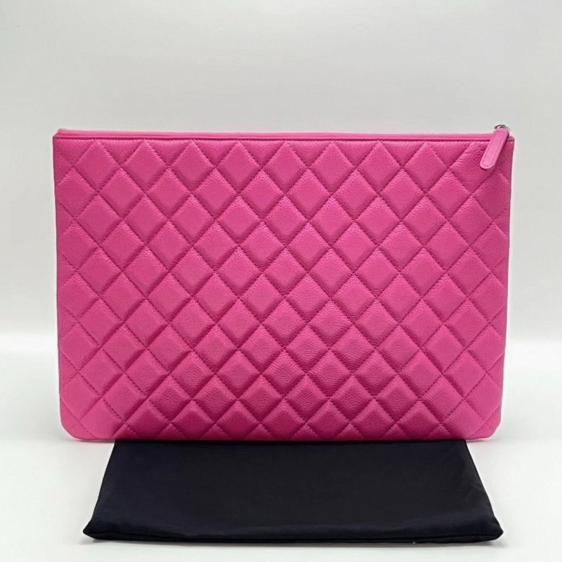 CHANEL粉色荔枝牛手拿包 34.5*24*1 全新閒置配件塵袋保卡-5