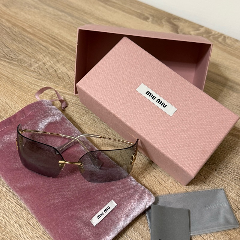 miumiu 張員英同款墨鏡-0