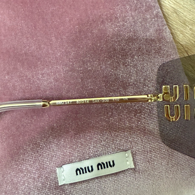 miumiu 張員英同款墨鏡-3