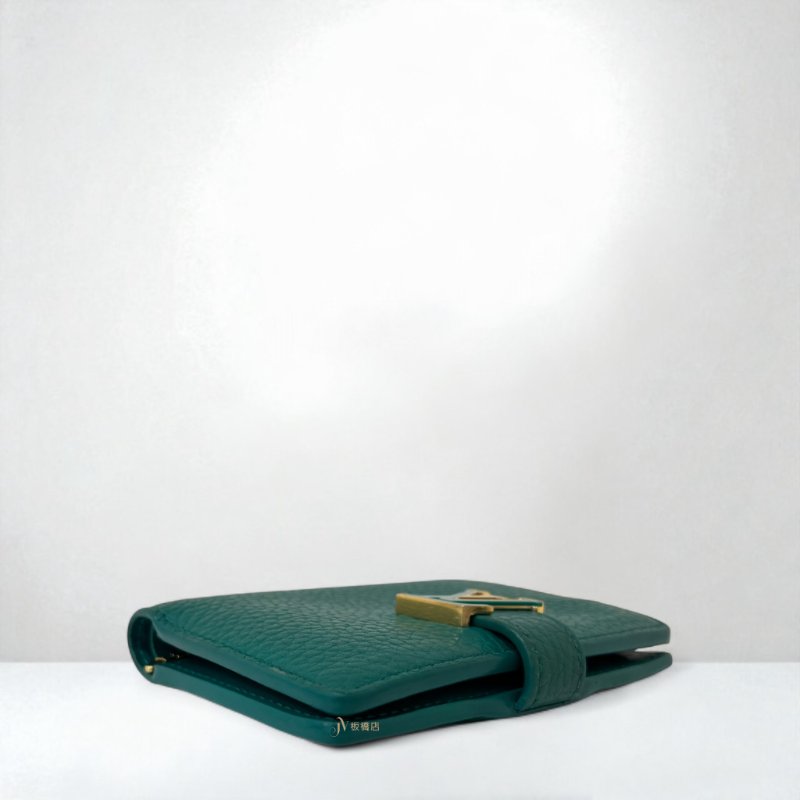 LV皮夾 LV 綠色荔枝皮配金扣直式短夾M2198-4