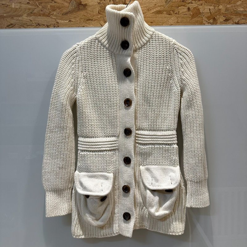 【美收精品】BURBERRY 白色針織毛衣 4-174【隔月月中將轉賣至日本 上架期限30天】-0