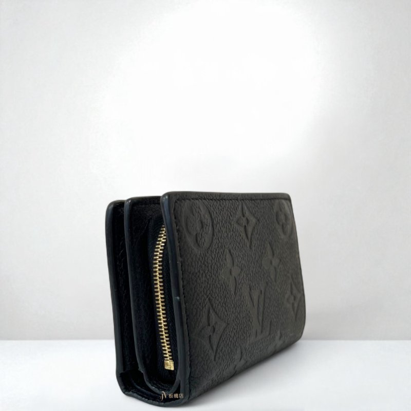 LV皮夾 黑色牛皮壓紋clea對開短夾M80151-1