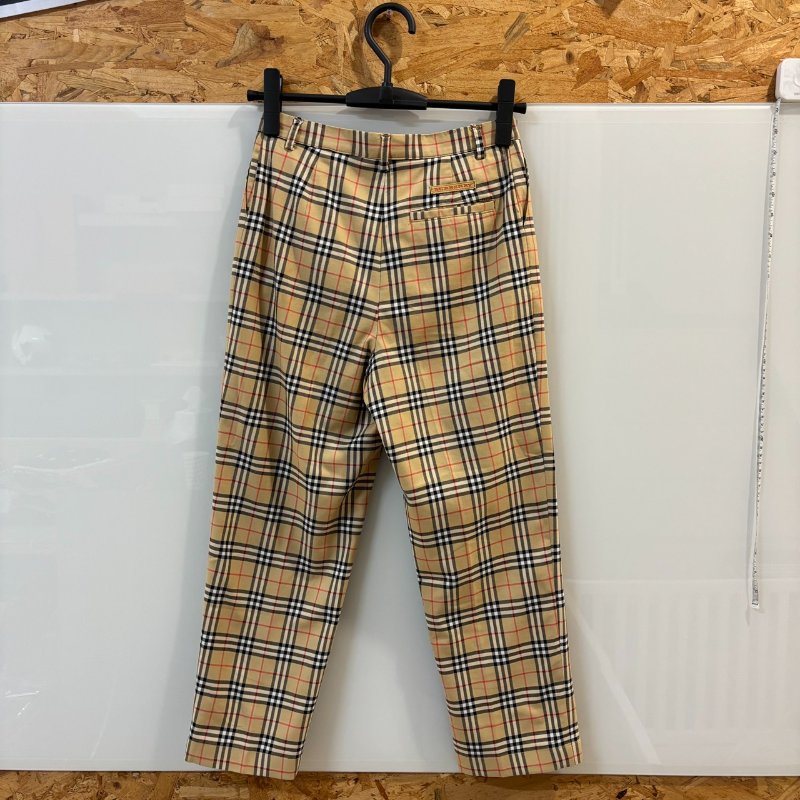 【美收精品】BURBERRY 茶色格紋長褲 4-189【隔月月中將轉賣至日本 上架期限30天】-1
