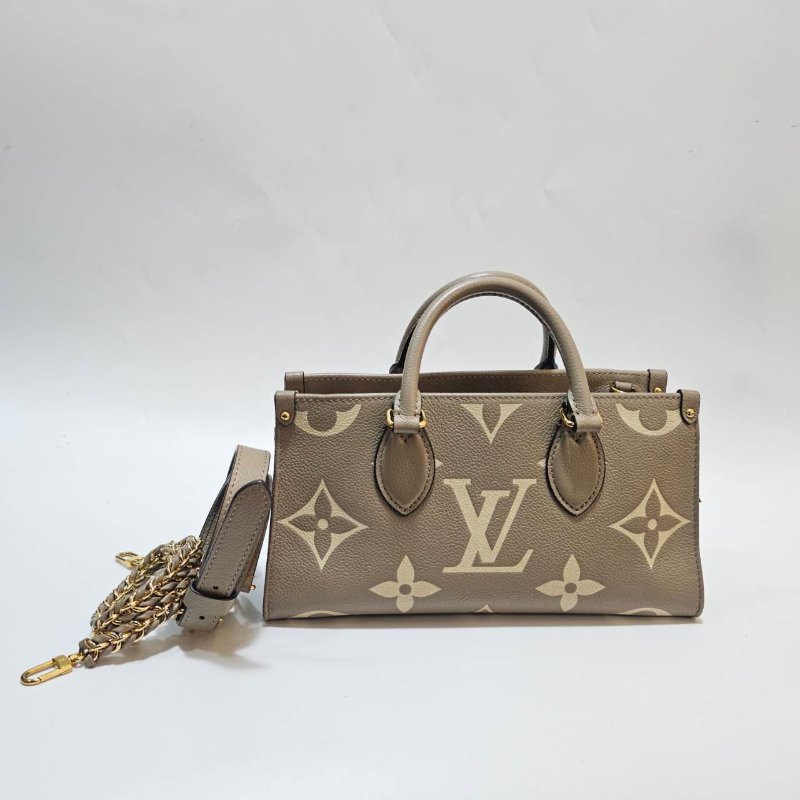 LV 斑鳩灰牛皮壓紋OnTheGoEastWest金釦手提肩斜背包M23641-0