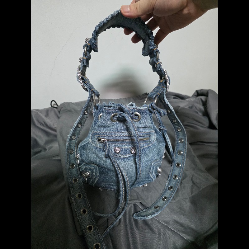 [全新]Balenciaga 巴黎世家 Le cagole 牛仔鉚釘水桶包-0