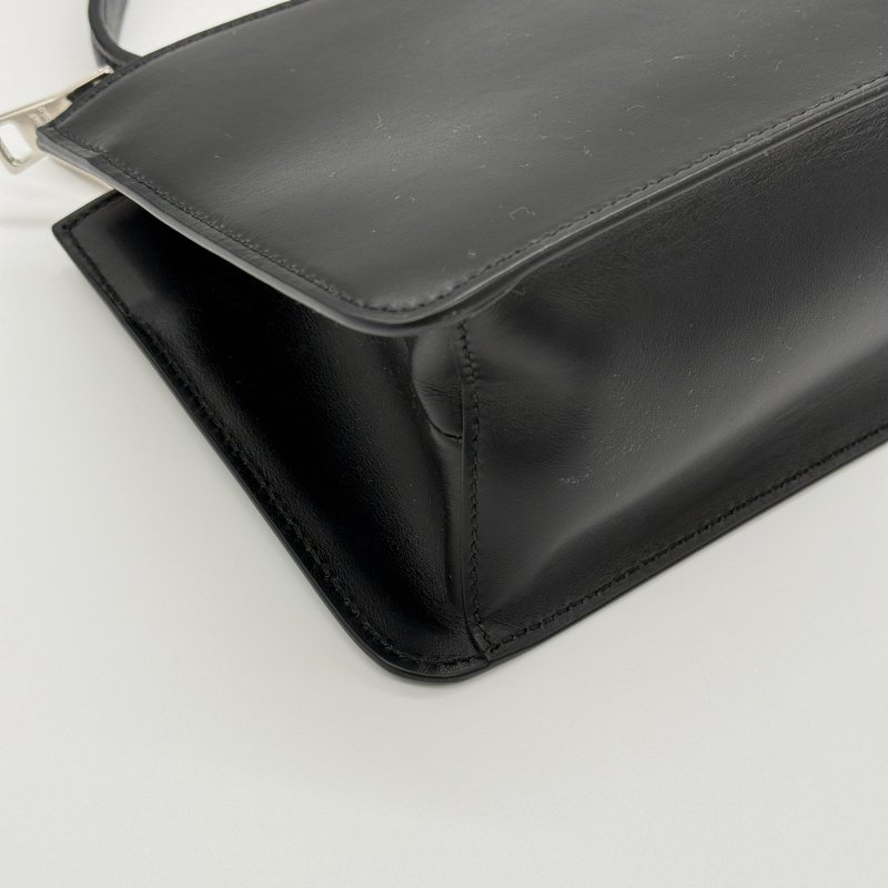 【CP 精選🌟小編推薦】Prada 普拉達 Saffiano 黑色 牛皮 銀扣 肩背袋 肩帶小包（可以拆卸）三合一 斜挎包 單肩包 手提包-10