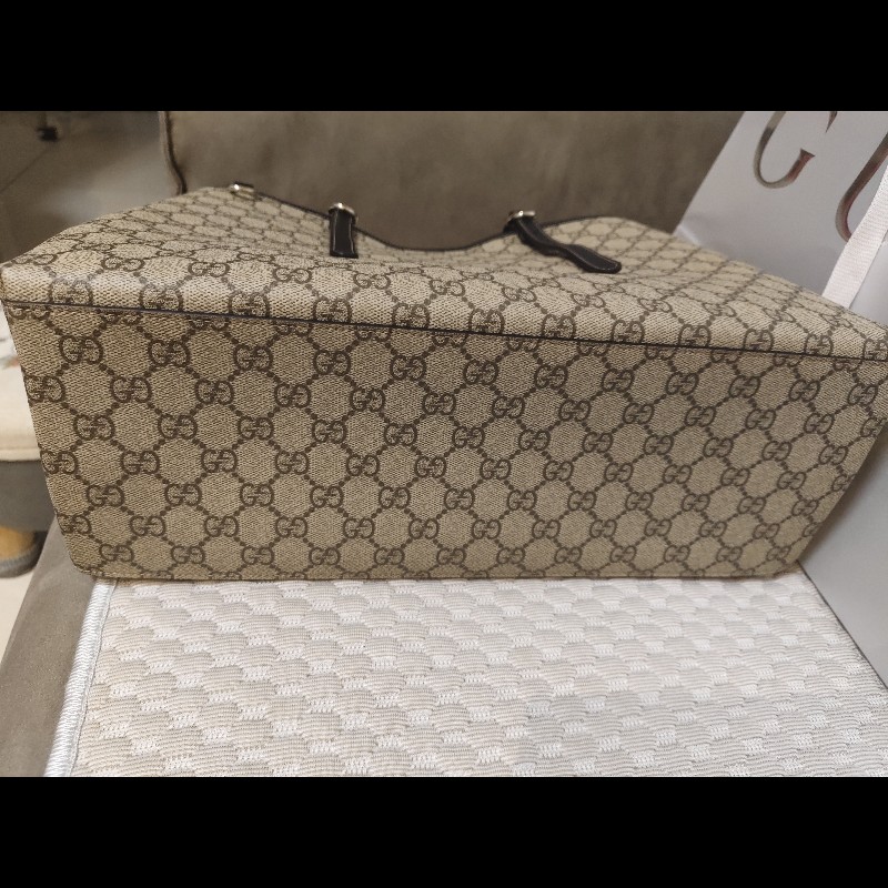 Gucci新款GG Emblem 系列手提肩包-7