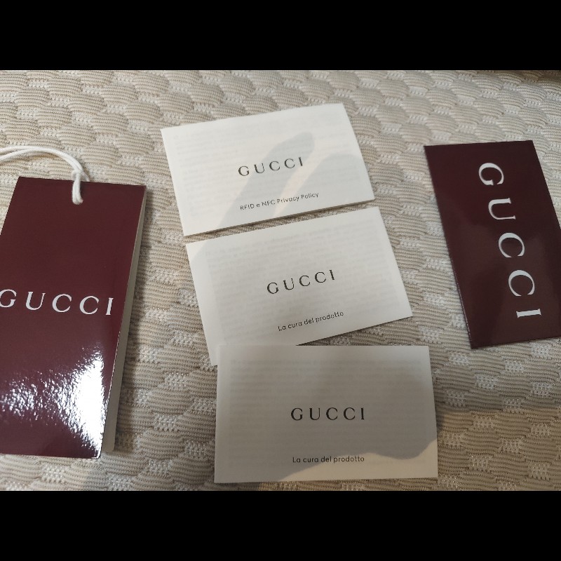 Gucci新款GG Emblem 系列手提肩包-12