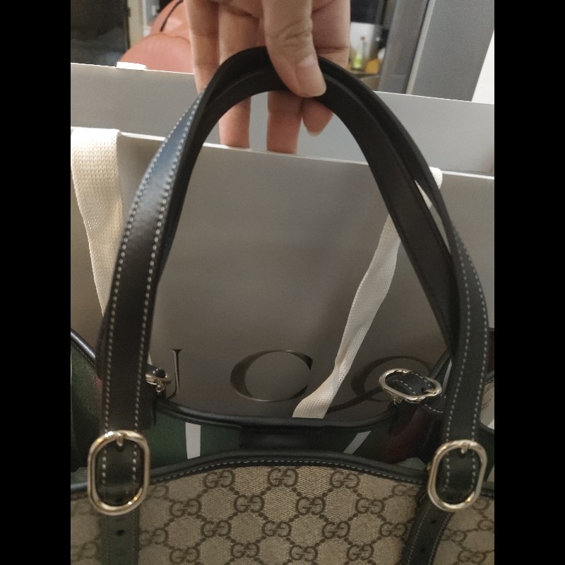 Gucci新款GG Emblem 系列手提肩包-13