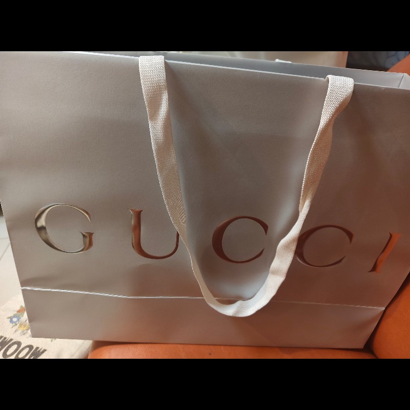 Gucci新款GG Emblem 系列手提肩包-14