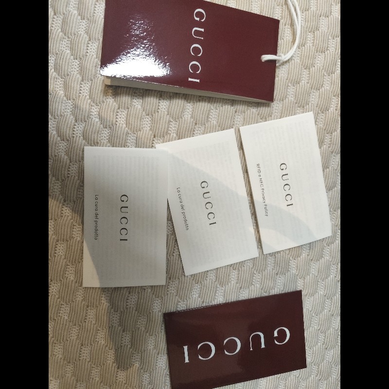 Gucci新款GG Emblem 系列手提肩包-16