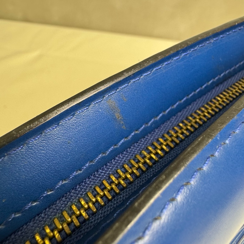 Louis Vuitton Epi 皮革手拿包-14