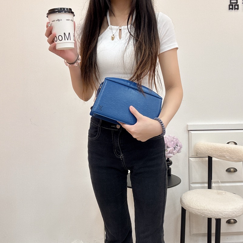 Louis Vuitton Epi 皮革手拿包-21