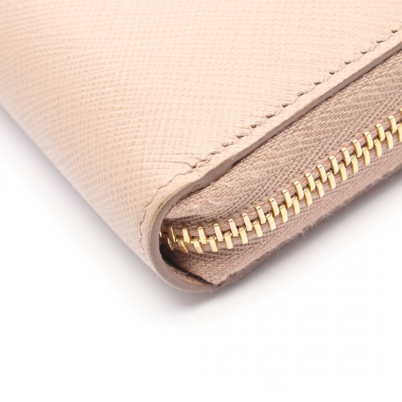 PRADA 粉紅女士拉鍊長皮夾,Saffiano 皮革材質,二手。-7