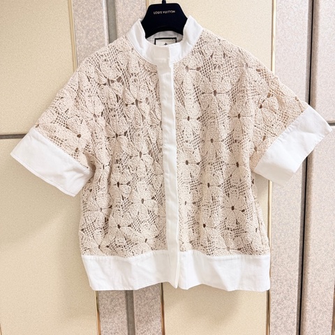 85）Tuckernuck正品米色上衣 S-L可穿