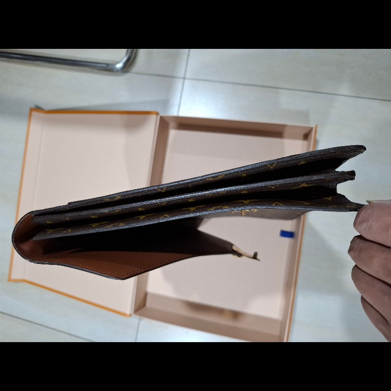 LV 公事包-12