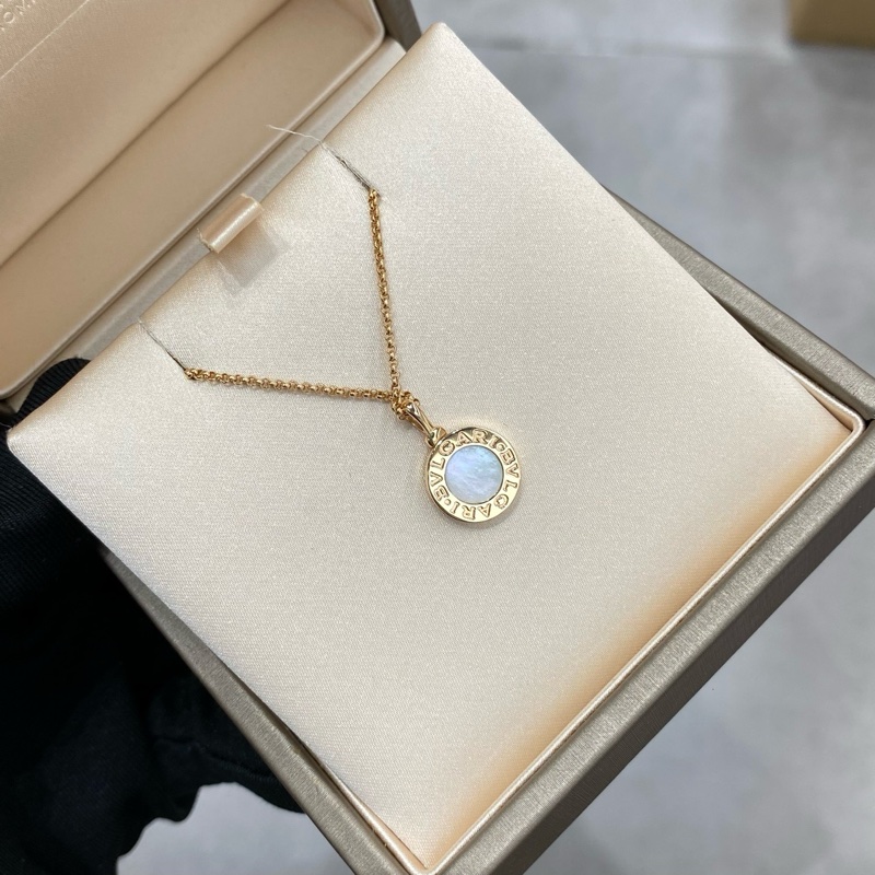 Bvlgari 白母貝18K金雙面圓餅項鍊 18年 編碼MRH1Y3-3
