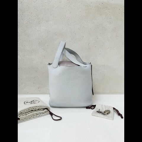 Hermes picotin 22 
聖杯藍銀扣