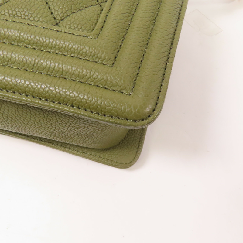 CHANEL 牛皮皮革Boy 20金扣鏈帶肩背袋-11