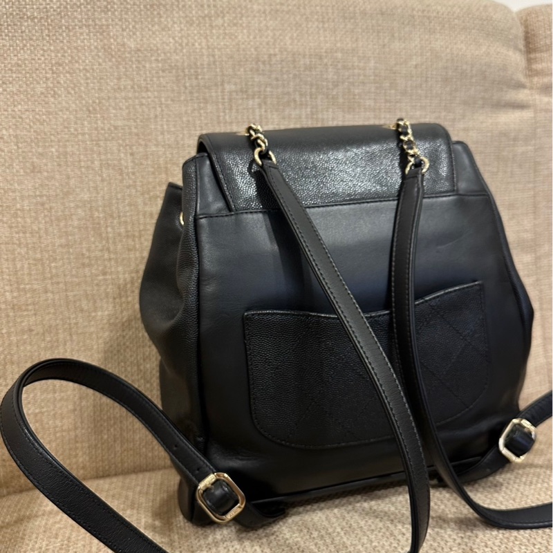 🌟Jennie同款🌟Chanel 黑荔枝牛皮金釦下蓋束口後背包-5