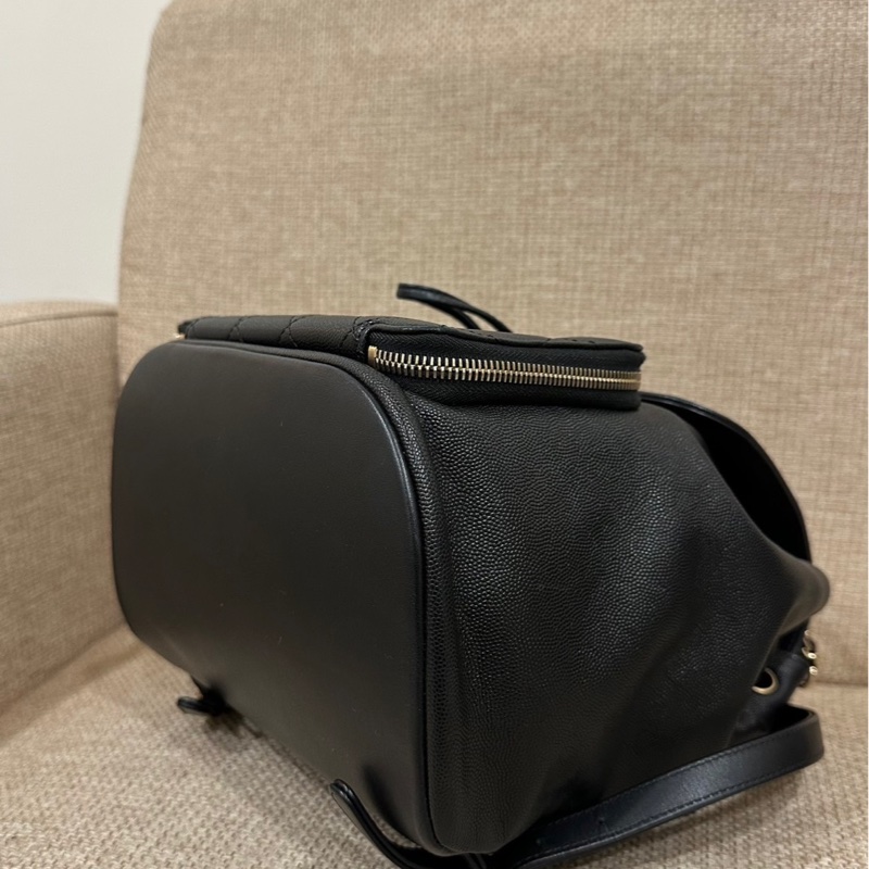 🌟Jennie同款🌟Chanel 黑荔枝牛皮金釦下蓋束口後背包-7