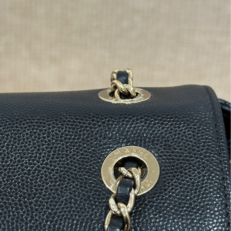 🌟Jennie同款🌟Chanel 黑荔枝牛皮金釦下蓋束口後背包-16