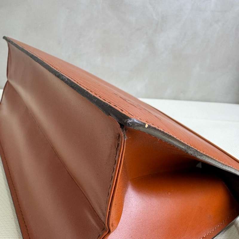 Louis Vuitton Epi棕色手拿包-8